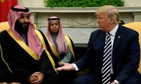 Tổng thống Mỹ Donald Trump và Thái tử Ả Rập Saudi Mohammed bin Salman trong một cuộc gặp tại Washington. Ảnh: Reuters