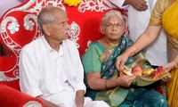 Bà Yaramati và chồng, ông Rajarao. Ảnh: Daily Mail