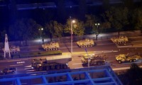 Nhiều vũ khí mới đã xuất hiện trên đường phố Bắc Kinh lúc nửa đêm ngày 14/9 nhằm chuẩn bị cho lễ kỉ niệm 70 năm ngày quốc khánh Trung Quốc. Ảnh: Reuters
