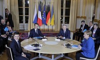 Lần đầu gặp mặt, Tổng thống Nga - Ukraine hội đàm một tiếng rưỡi ở Paris