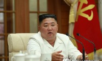 Chủ tịch Kim xuất hiện trong cuộc họp ngày 25/8. Ảnh: Yonhap