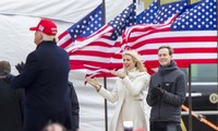 Con rể Jared và con gái Ivanka thường xuyên đồng hành cùng Tổng thống Trump trong chiến dịch tranh cử. 
