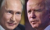Tổng thống Nga Vladimir Putin và Tổng thống Mỹ Joe Biden. Ảnh: SCMP