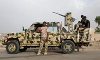 Binh sĩ Nigeria đi tuần ở Borno. Ảnh: Reuters