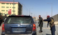 Taliban cấm tài xế Afghanistan bật nhạc trong xe hơi