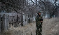 Bộ Quốc phòng Nga: Binh sĩ Ukraine bắt đầu rời vị trí, hạ vũ khí