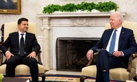 Washington Post: Mỹ đề nghị giúp Tổng thống Ukraine di tản