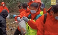 Tìm thấy mảnh thi thể người tại hiện trường vụ rơi máy bay ở Trung Quốc