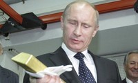 Mỹ tìm cách &apos;đóng băng&apos; kho vàng dự trữ 130 tỷ USD của Nga
