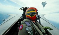 Nga mời diễn viên Tom Cruise đến &apos;mục sở thị&apos; tiêm kích Su-57