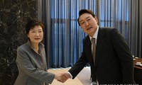 Tổng thống đắc cử Hàn Quốc gặp cựu lãnh đạo ông từng điều tra