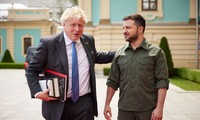 Thủ tướng Anh Johnson bất ngờ thăm Kiev lần thứ hai