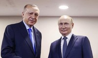 Tổng thống Thổ Nhĩ Kỳ chỉ trích thái độ của phương Tây với Tổng thống Nga Putin