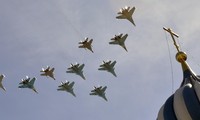 Bộ Tư lệnh Không quân Ukraine: Hàng trăm máy bay, trực thăng chiến đấu Nga áp sát biên giới