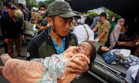 Động đất ở Indonesia: Hơn 460 người thương vong, bãi đỗ xe thành khu cấp cứu