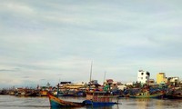 Vụ chìm tàu ở Bình Thuận: Đã cứu sống 3 người sau nhiều giờ trôi dạt