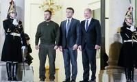 Rộ tin các thành viên NATO thuyết phục Tổng thống Ukraine Zelensky đàm phán