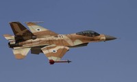 Israel bị cáo buộc không kích Syria