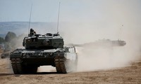 Sáu xe tăng Leopard 2 của Tây Ban Nha vượt biển đến Ukraine