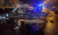 Nga: Xe tải đâm sáu xe hơi dừng đèn đỏ, nhiều người thương vong