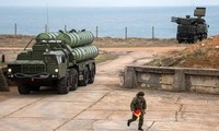 Hãng tin Tass: Hai tên lửa đạn đạo bị đánh chặn ở Crimea 