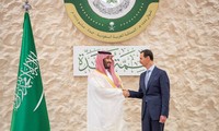 Những cái bắt tay chào đón Syria trở lại Liên đoàn Ả Rập
