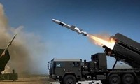 Ukraine tuyên bố bắn hạ 10 tên lửa, một máy bay không người lái của Nga