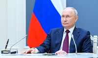 Tổng thống Putin nói người Nga sát cánh chống lại âm mưu nổi loạn vũ trang