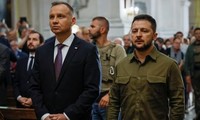 Tổng thống Ba Lan đến Ukraine dự lễ tưởng niệm nạn nhân vụ thảm sát thời Thế chiến II
