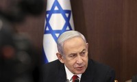 Thủ tướng Israel nhập viện sau khi đi cả ngày dưới trời nắng nóng