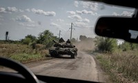 Ukraine tổ chức tập trận phòng thủ ở Kiev
