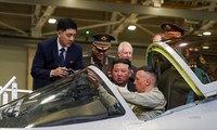 Chủ tịch Triều Tiên thăm nhà máy sản xuất máy bay chiến đấu Nga