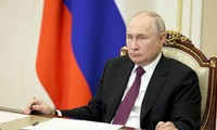 Tổng thống Putin ký sắc lệnh cho phép người Ukraine nhập cảnh Nga không cần thị thực