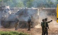 48 giờ sau khi xung đột bùng phát, quân đội Israel vẫn căng mình đối phó với Hamas