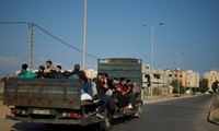 Israel tập trung lực lượng quanh Dải Gaza, người Palestine vội vàng sơ tán