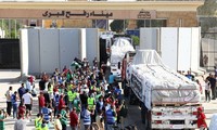 Cửa khẩu Rafah mở, đoàn xe viện trợ đầu tiên tiến vào Dải Gaza