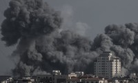 Quân đội Israel đột kích xuyên đêm dọc theo ranh giới với Dải Gaza