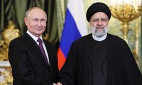 Tổng thống Nga nói &apos;định đáp chuyên cơ xuống Iran khi đến thăm Trung Đông&apos;