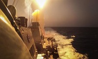 Tàu Hải quân Mỹ bắn hạ 14 máy bay không người lái phóng từ Yemen