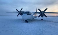 Nga: Máy bay chở khách hạ cánh nhầm xuống mặt sông đóng băng