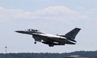Máy bay chiến đấu F-16 của Mỹ rơi xuống biển Hàn Quốc