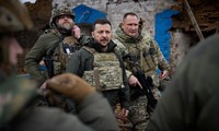 Tổng thống Ukraine thị sát lực lượng tiền tuyến ở Robotyne