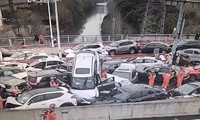Hơn 100 xe hơi đâm dồn toa trên cao tốc đóng băng ở Trung Quốc
