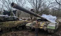 Quân đội Nga phá hủy thêm một &apos;siêu tăng&apos; Abrams của Mỹ ở Ukraine