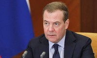 Ông Medvedev cảnh báo hậu quả thảm khốc nếu Mỹ tấn công mục tiêu của Nga