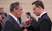 Ngoại trưởng Nga - Hungary điện đàm khi Thủ tướng Viktor Orbán đang thăm Ukraine