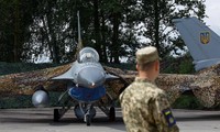 Ukraine cần &apos;vô hiệu hóa&apos; hệ thống phòng không Nga để sử dụng máy bay F-16