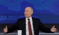 Tổng thống Putin họp báo nhiều giờ đồng hồ, nói về tình hình Ukraine, Syria