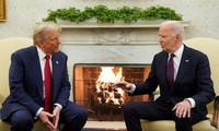 Hai ông Trump, Biden và thông điệp trái ngược trong ngày Giáng sinh