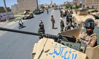 Lính đặc nhiệm Afghanistan canh gác ở tỉnh Herat hôm 1/8. Nguồn: CNN.